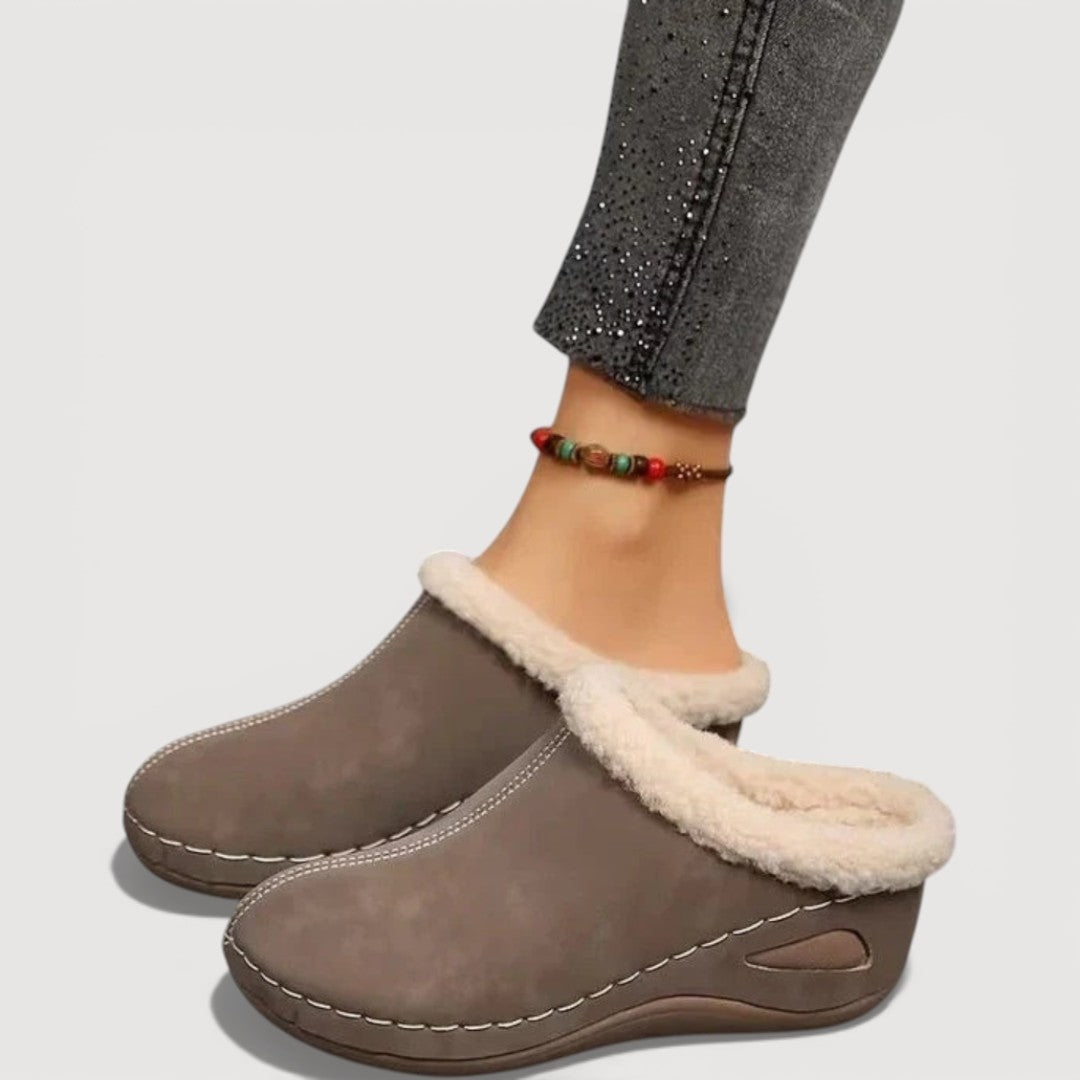Novi | Zapatilla Mule Confort