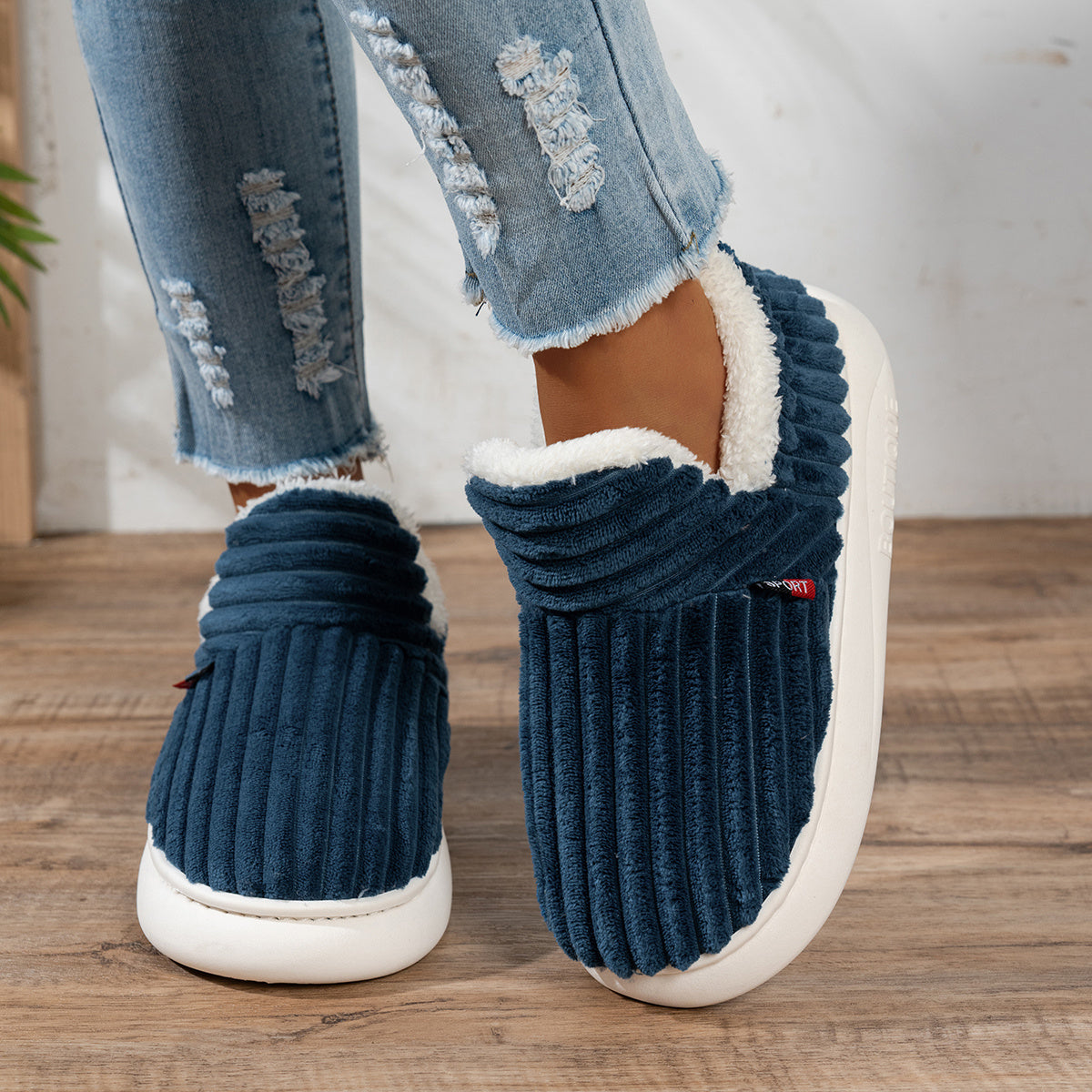CozyStep™ | Zapatillas de casa de peluche