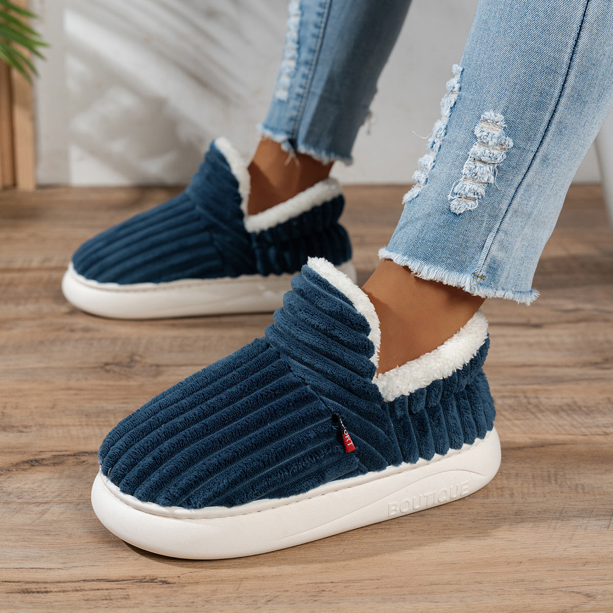 CozyStep™ | Zapatillas de casa de peluche